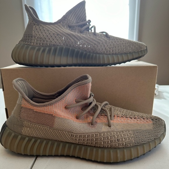 Adidas Yeezy 350 V2 Sand Taupe sz 11 FZ5240 main image 7